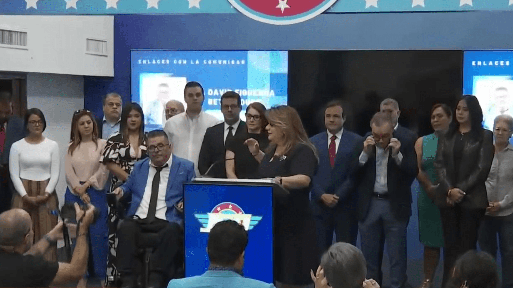 Jenniffer Gonz Lez Presenta Su Comit De Campa A Teleonce Tv V Velo