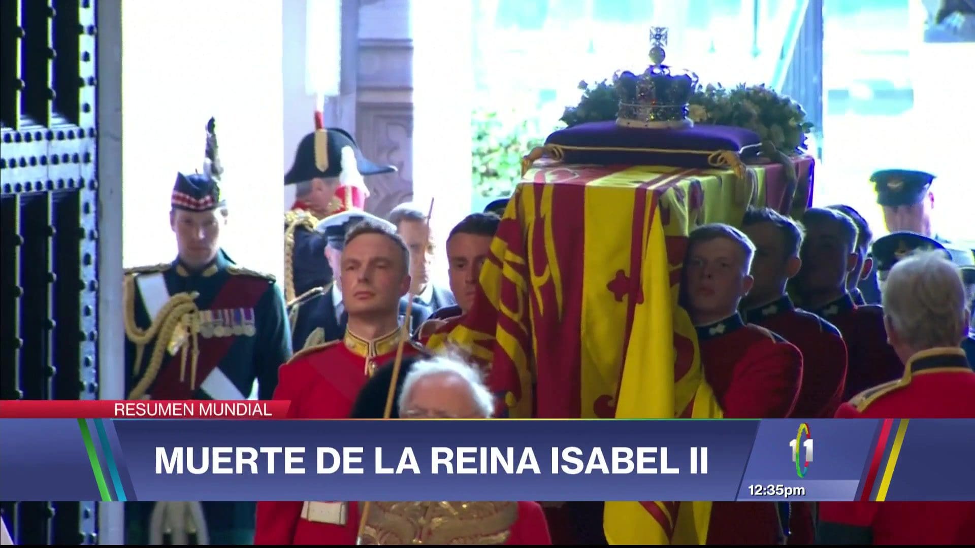 Largas Filas Para Dar El Ltimo Adi S A La Reina Isabel Ii Teleonce