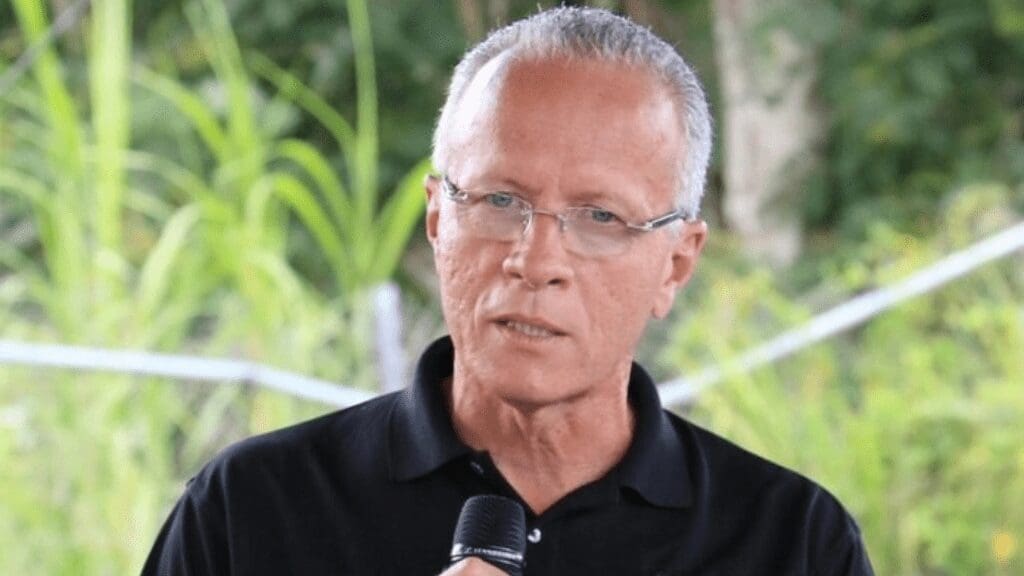 Alcalde de Cayey Rolando Ortíz