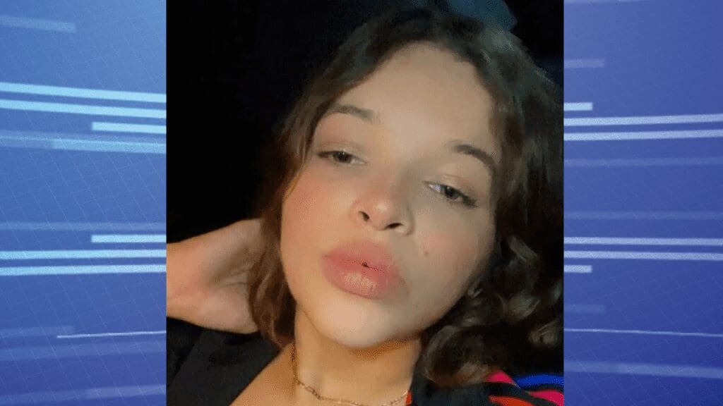 Angelina J. Santiago Vélez de 17 años, estudiante y residente en Boquerón, Cabo Rojo.