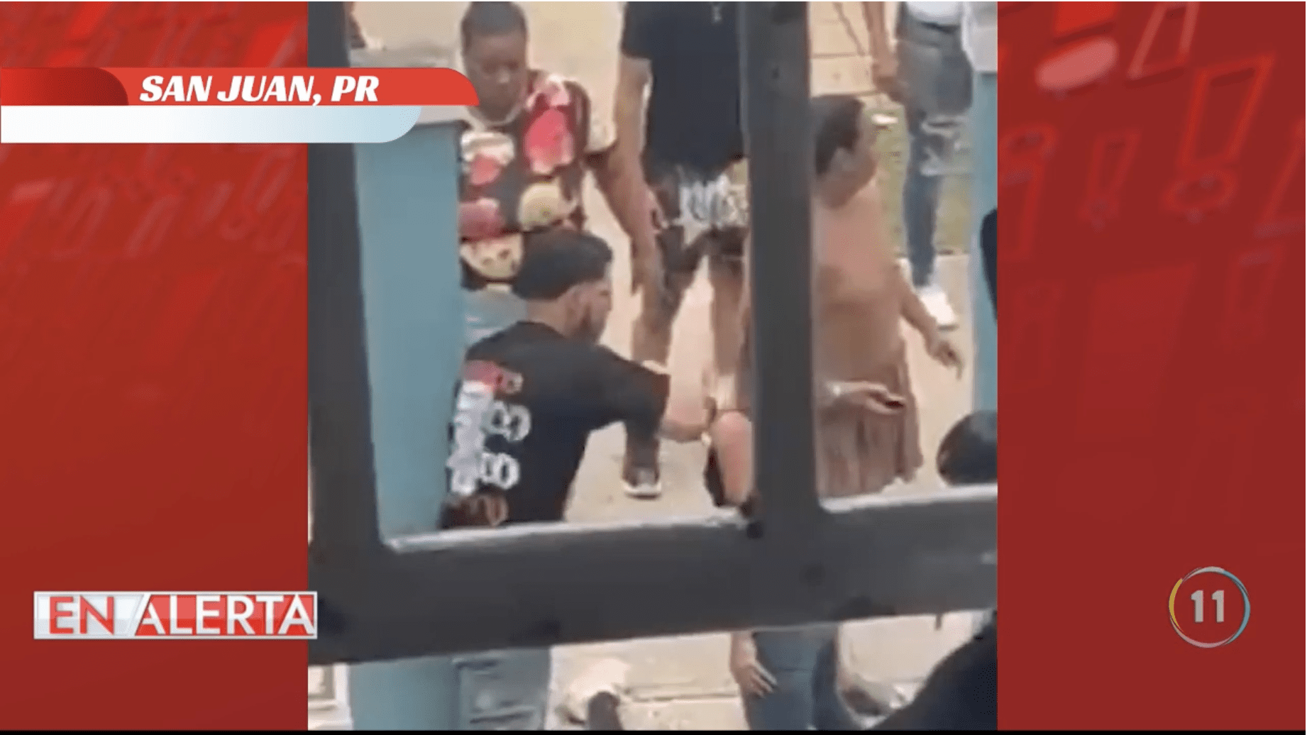 Captado En Video Hombre Que Le Metió Un Puño A Una Mujer En Residencial De San Juan Teleonce