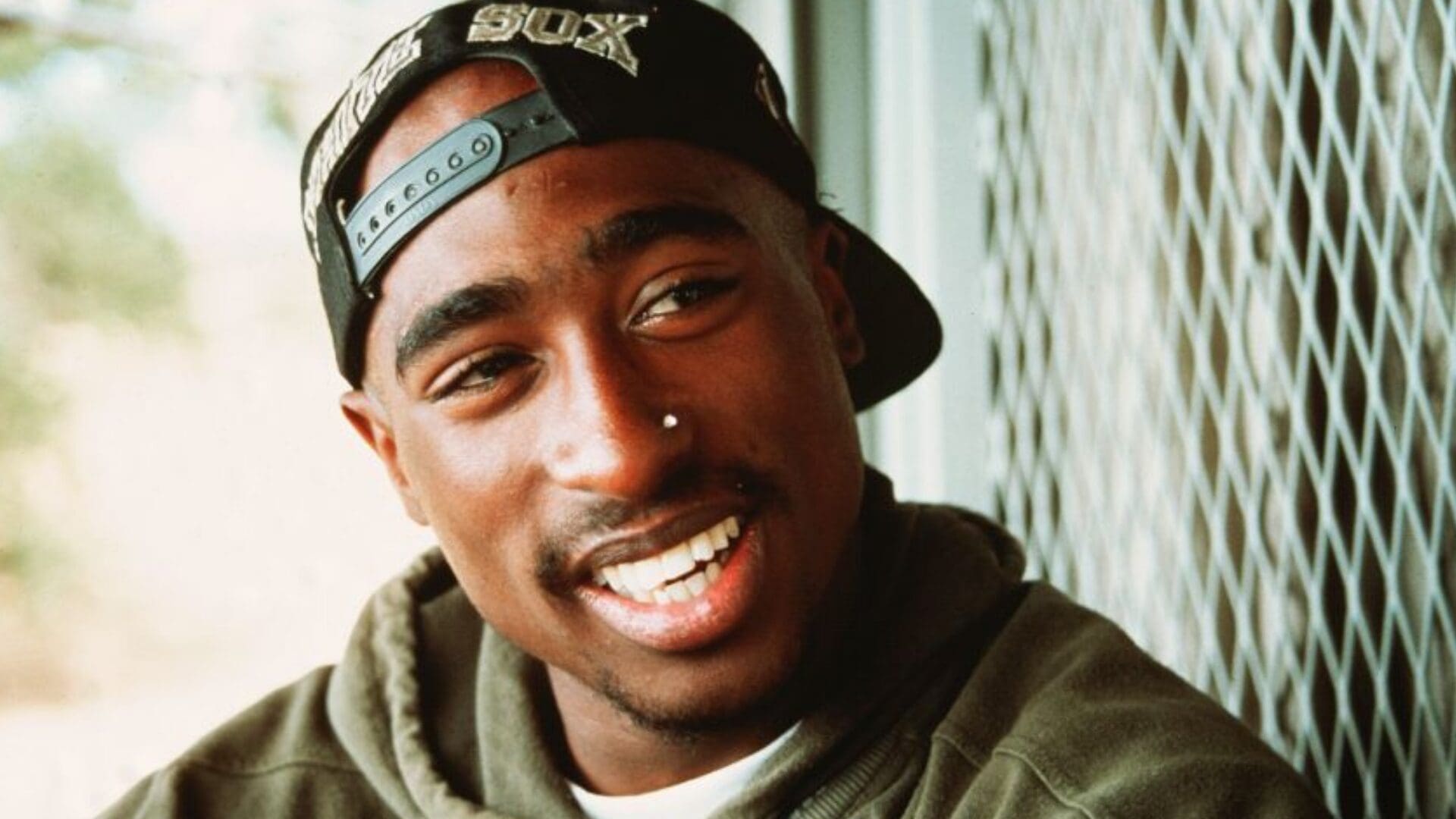 Imagen del artículo de Univision / TeleOnce: Casi 30 años después, declaran culpable a hombre por el asesinato del rapero Tupac Shakur