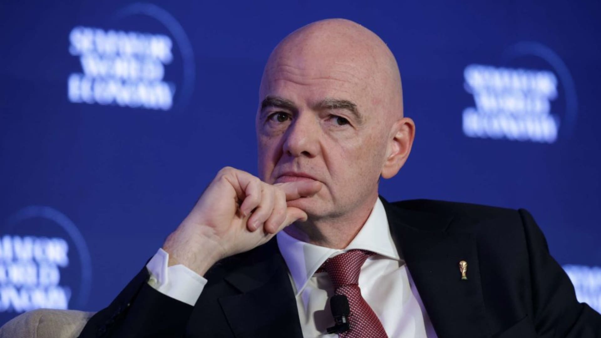 Imagen de la cobertura de: UEFA se encamina a retirar amenaza de boicot contra la FIFA