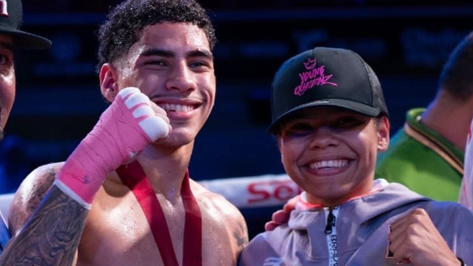 Imagen del artículo de Univision / TeleOnce: Hermanos Belisa y Juanmita López triunfan en cartelera de boxeo en Caguas