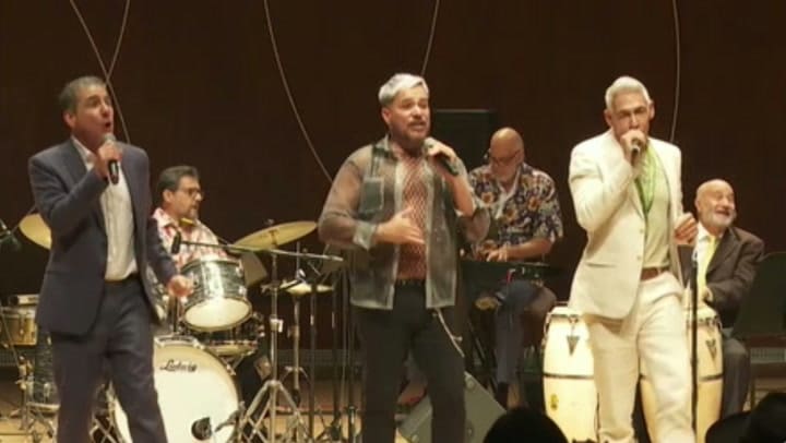Imagen de la cobertura de: Johnny Lozada entra al Salón de la Fama de la Música