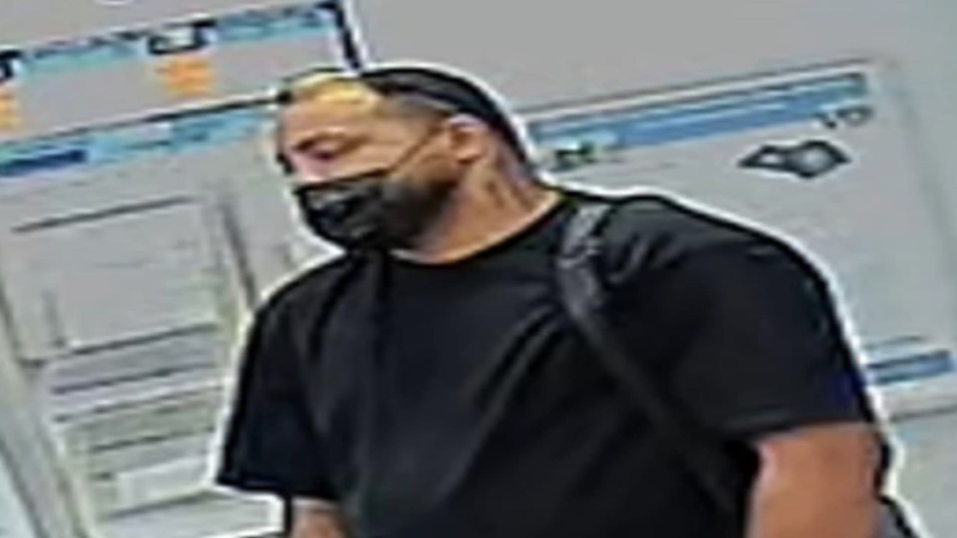 Imagen del artículo de Univision / TeleOnce: Buscan a hombre por fraude de más de $14,000 a una mujer de 83 años en Guayama