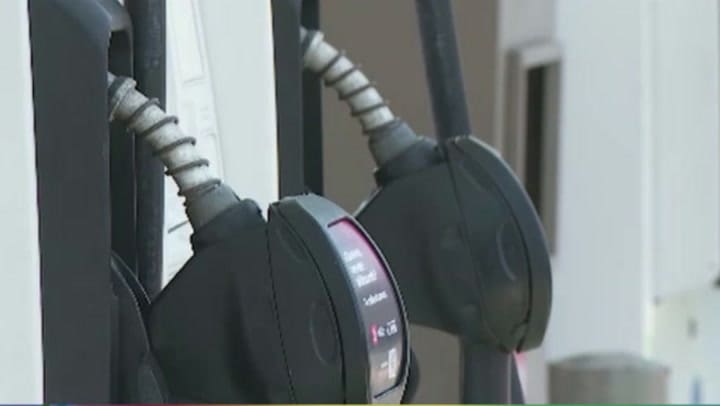 Imagen del artículo de Univision / TeleOnce: Fuerte alza en el precio de la gasolina impacta a consumidores y detallistas