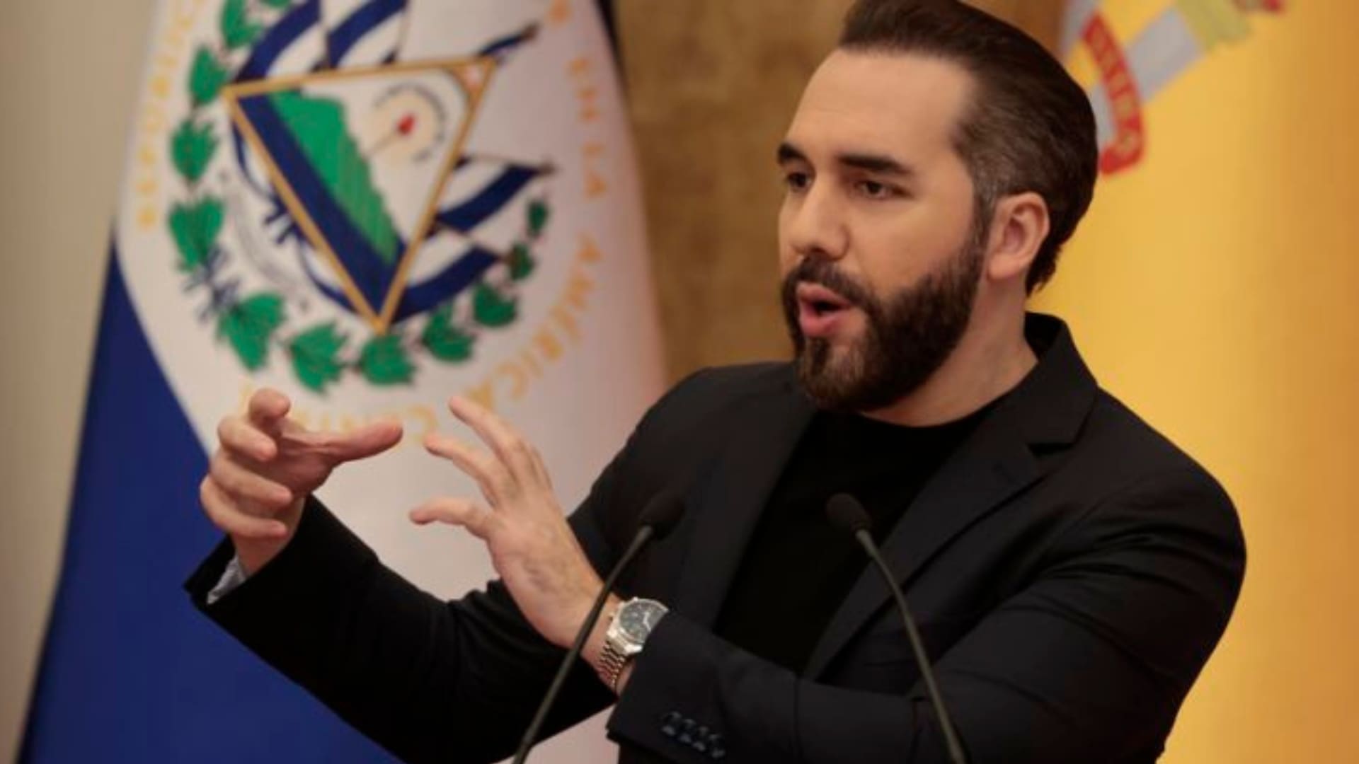 Imagen de la cobertura de: Bukele revisará casos de miles de colaboradores de pandillas detenidos