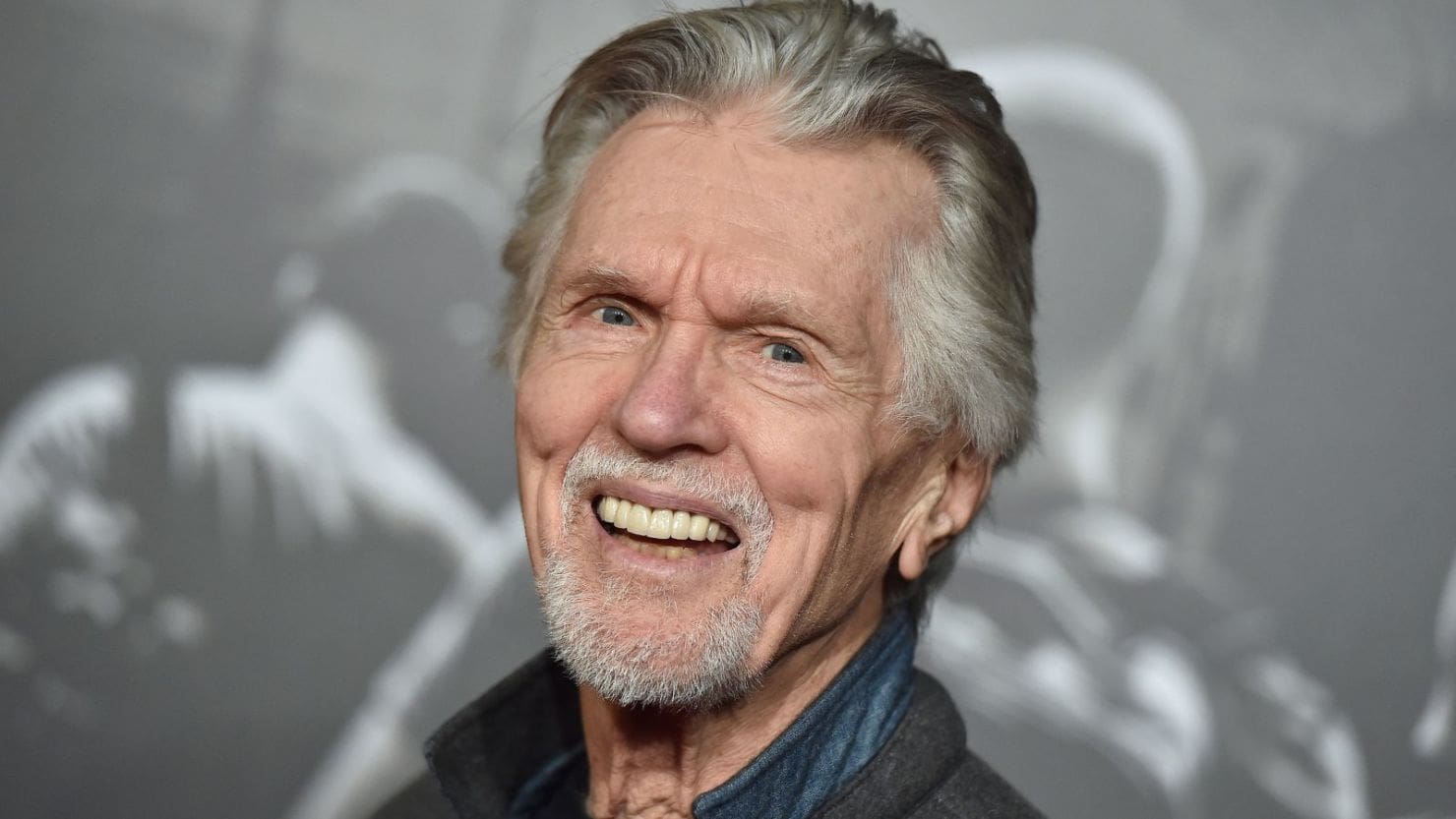 Imagen del artículo de Univision / TeleOnce: Tom Skerritt, actor conocido por “Alien” y “Picket Fences”, muere a sus 93 años